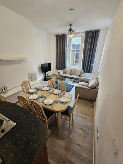 65 Renfield St 2 Bed Apartment Glasgow Exteriér fotografie